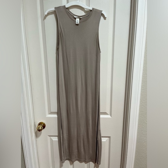 H&M Taupe Bodycon Dress Small Tank T shirt dress sleeveless side slits basic - Picture 1 of 6